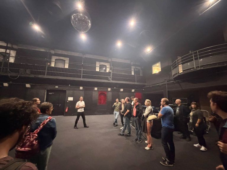 Visite de la salle de concert lors des escales du RIM